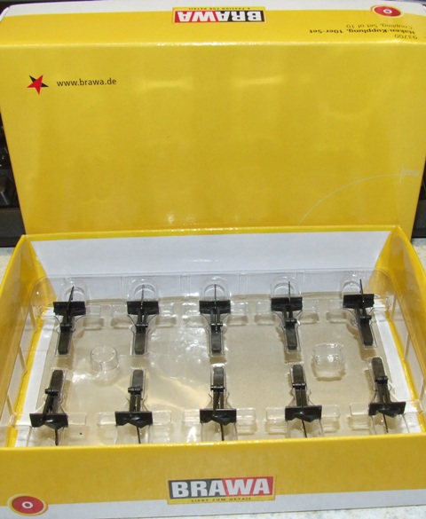 BRAWA 93700 Spur 0 Haken-Kupplungsset [10St]