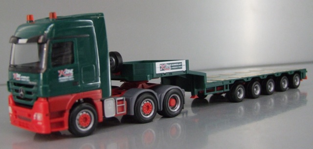 Herpa  158824  MB Actros LH08 TL-SZ  "Kahl"