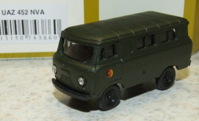 Herpa Roco 743860 Minitanks UAZ 452 NVA H0 1:87
