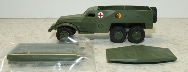 Herpa 744164 Minitanks SPW 152 NVA Rotes Kreuz H0 1:87