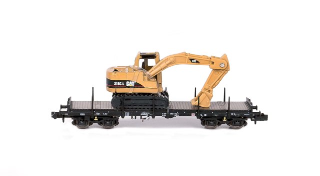 Hobbytrain 23870 Spur N 4 achs Flachwagen mit CAT Bagger