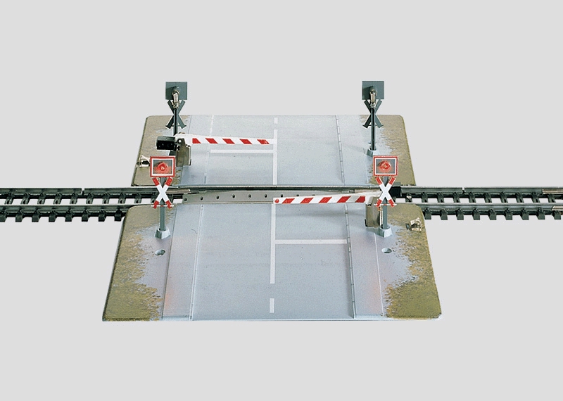 Märklin 7592 H0 Vollautomatischer Bahnübergang für K Gleis