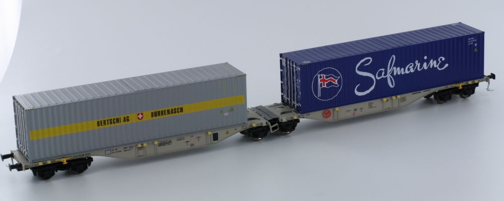 Mehano 58637 H0 Containertragwagen SGGMRSS 90' AAE mit 2x 40'  Bertschi / Safmar