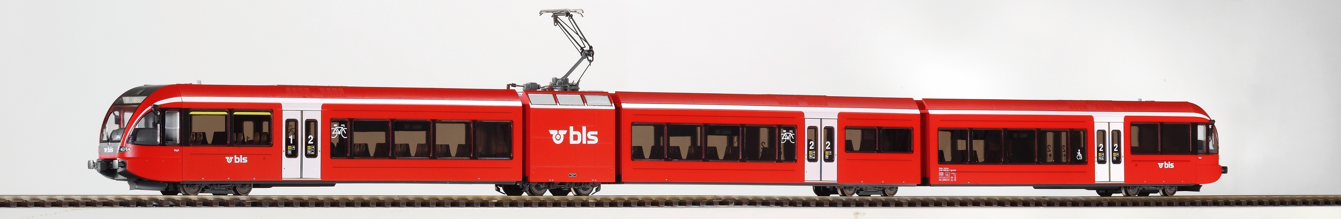 VO PIKO 40226 Spur  N-Elektrotriebwagen GTW 2/8    BLS VI