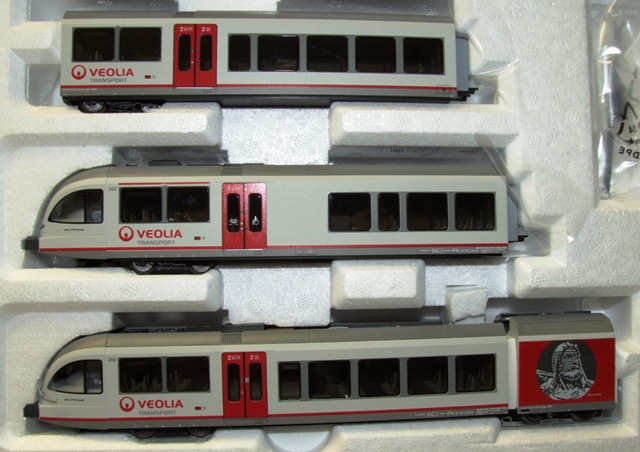 PIKO 59332 H0 ~Dieseltriebwagen Stadler GTW 2/8 Veolia digital für 3 Leiter