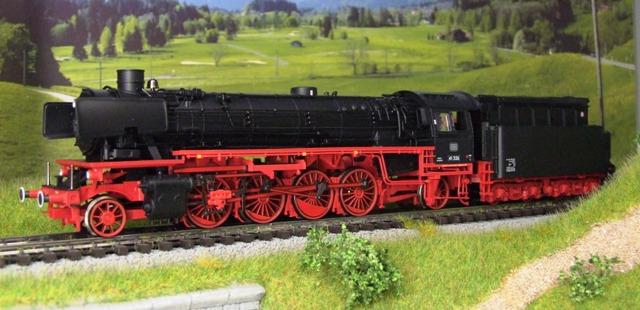 TRIX 22927 Dampflok BR 41 der DB EP III DCC + Sound limitiert